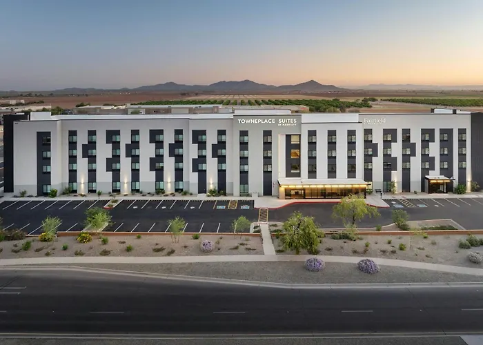 Fairfield By Marriott & * Casa Grande