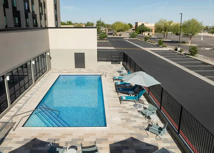 Fairfield By Marriott & Hotel